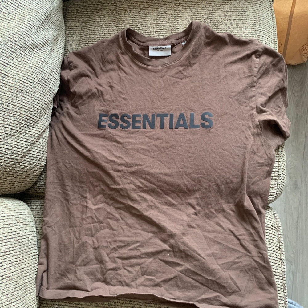 Fear of God ESSENTIALS x SSENSE Boxy T-shirt Applique Logo. Colour:Brown. Size:m